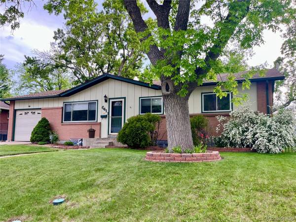 641 S Taft ST, Lakewood, CO 80228