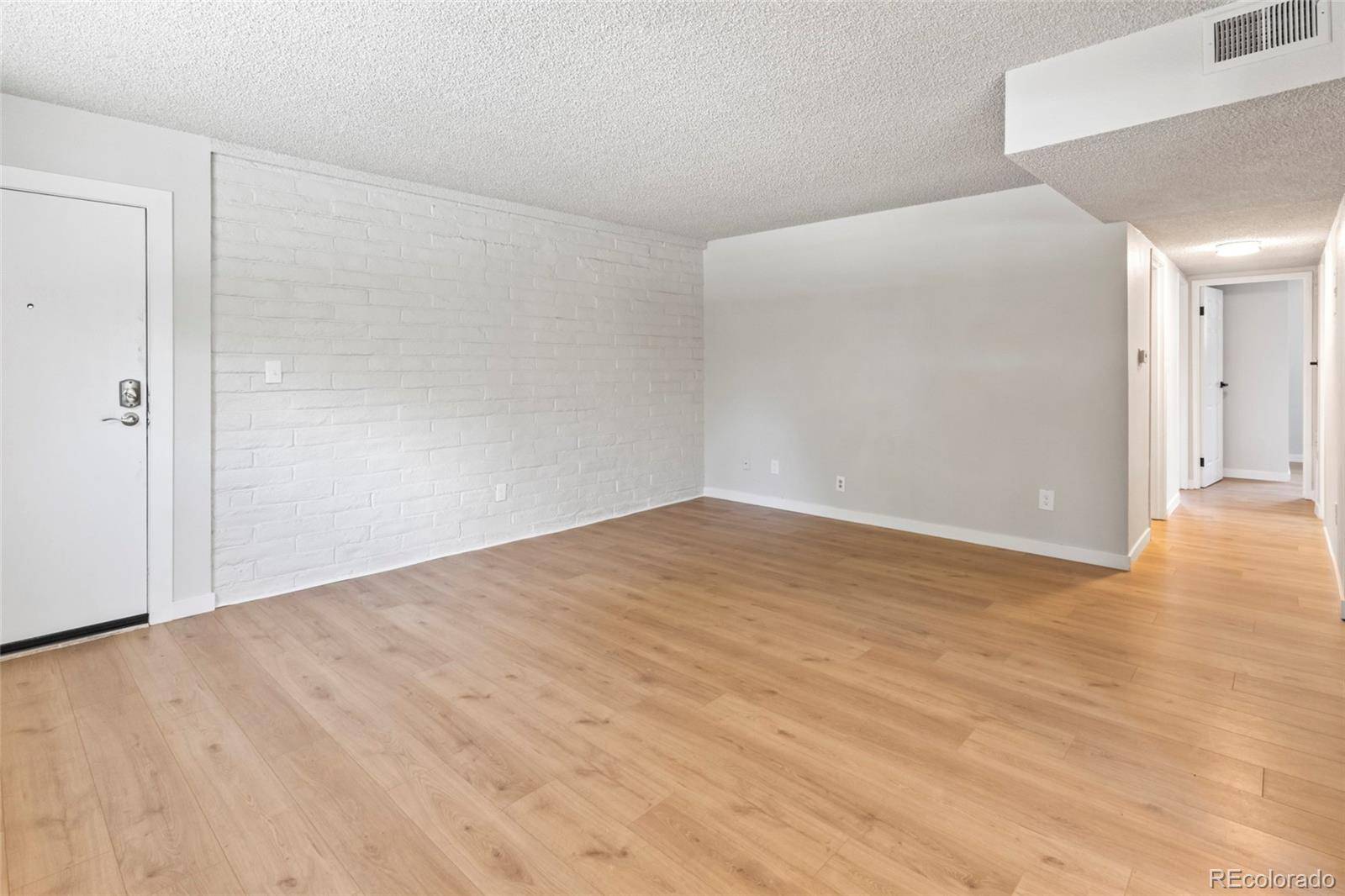 Denver, CO 80224,6800 E Tennessee AVE #541