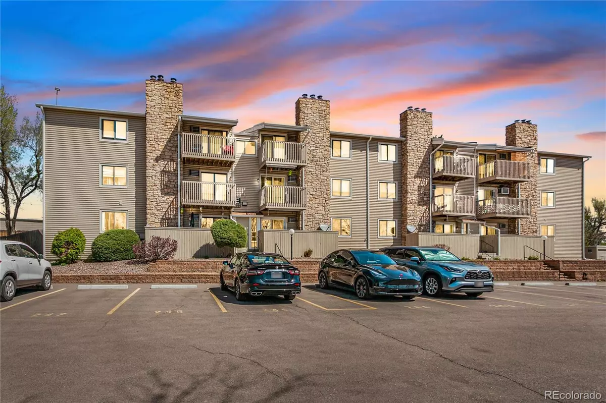 Lakewood, CO 80226,381 S Ames ST #E305