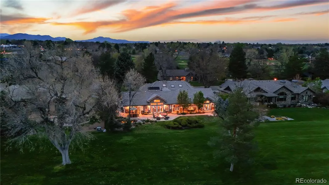 18 Club LN, Littleton, CO 80123