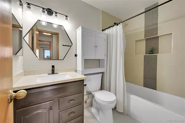 Lakewood, CO 80226,420 S Cody CT