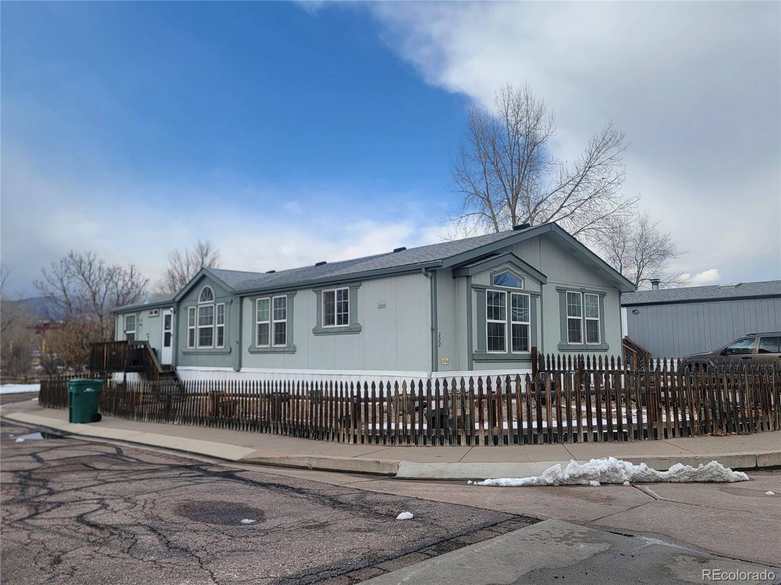 85 Sunflower RD, Colorado Springs, CO 80907