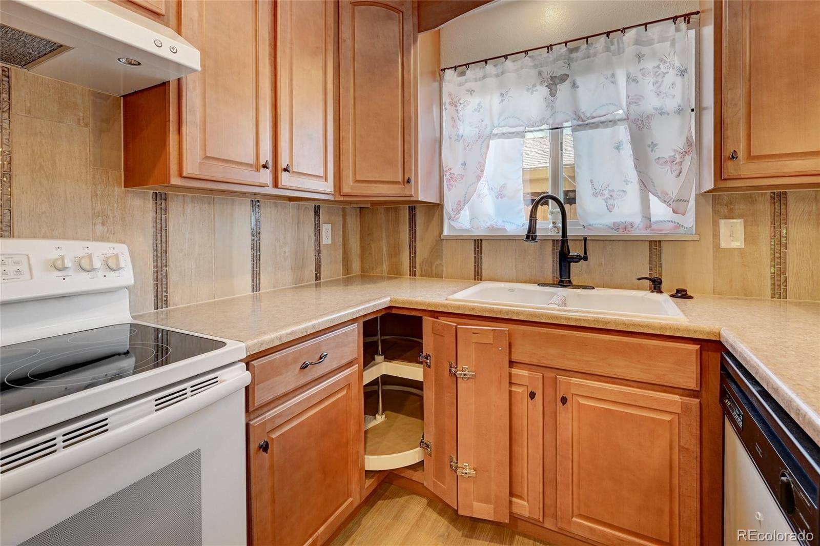Lakewood, CO 80401,750 N Tabor ST #39