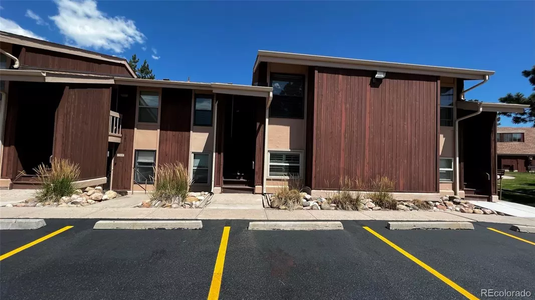 4521 N Carefree CIR #B, Colorado Springs, CO 80917