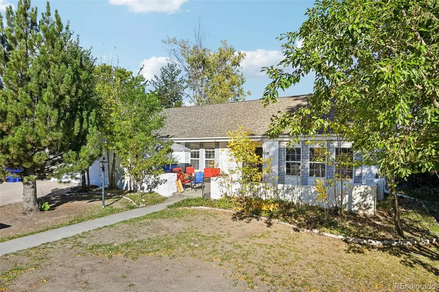 6708 S Detroit CIR, Centennial, CO 80122