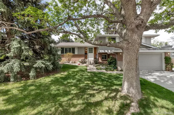 6211 S Garfield DR, Centennial, CO 80121