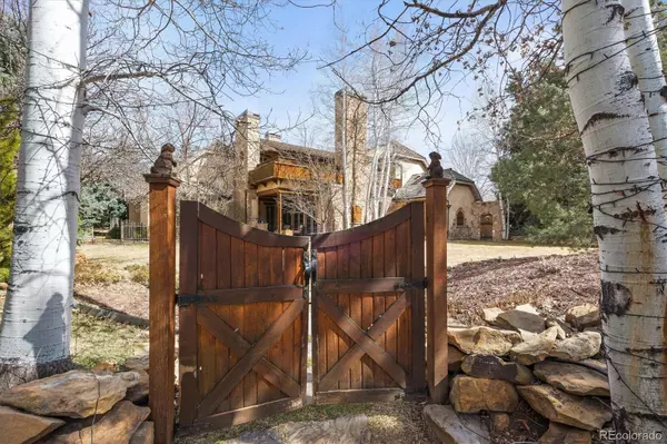 Cherry Hills Village, CO 80113,1 Gooseberry LN