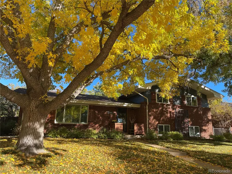 4700 S Lipan ST, Englewood, CO 80110