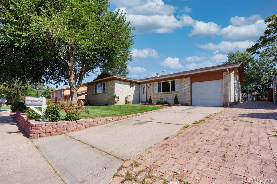 5070 Ursula WAY, Denver, CO 80239