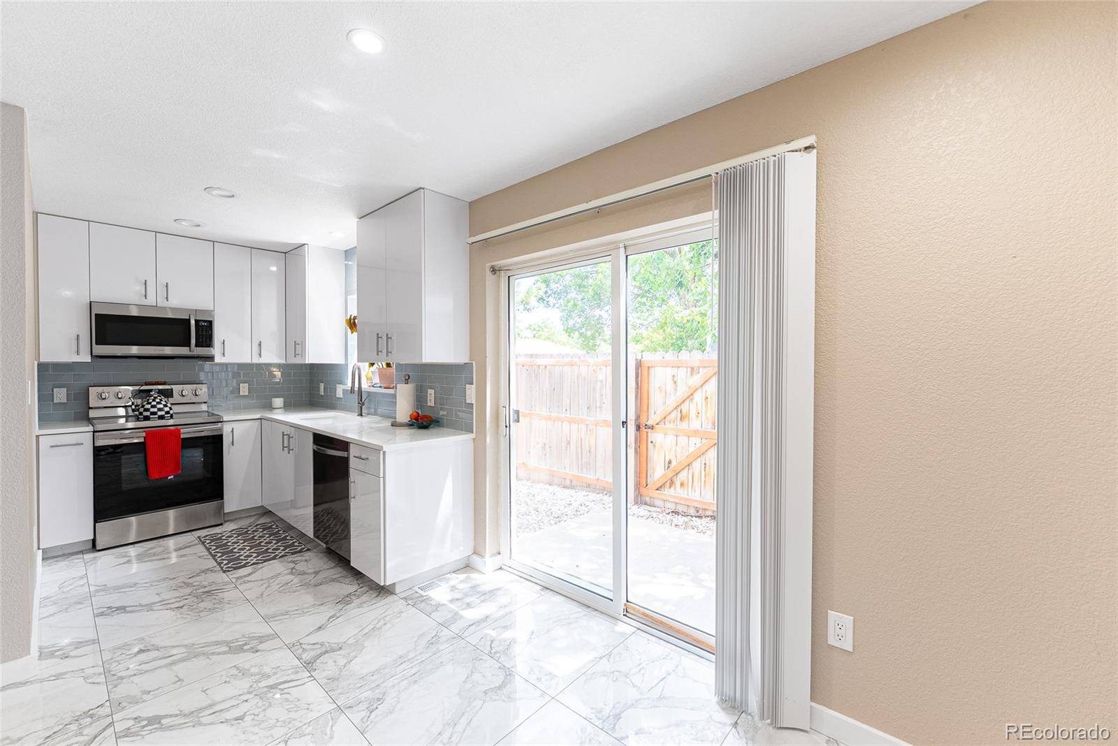Lakewood, CO 80232,1459 S Pierce ST