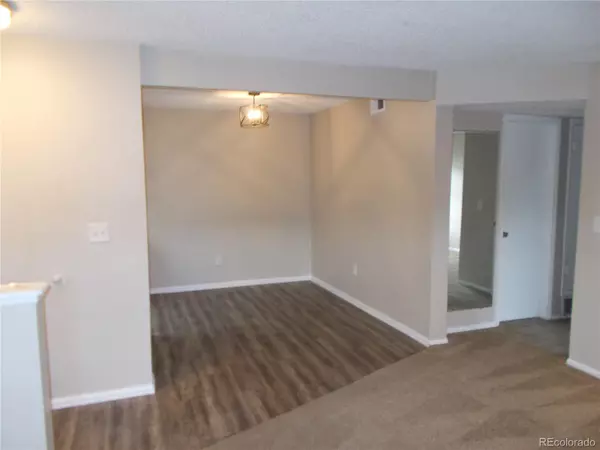 Aurora, CO 80017,15402 E Arizona AVE #105