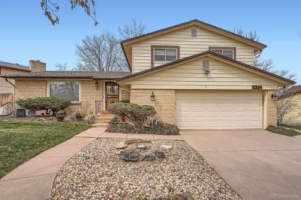 3245 S Nucla ST,  Aurora,  CO 80013