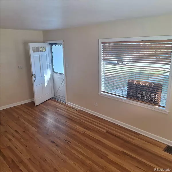 Denver, CO 80204,939 Grove ST