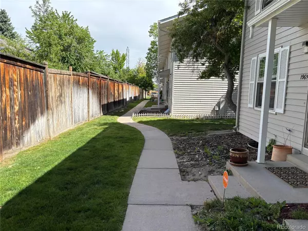 1967 S Oakland WAY, Aurora, CO 80014