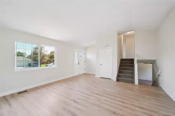 Aurora, CO 80011,1687 Ensenada WAY