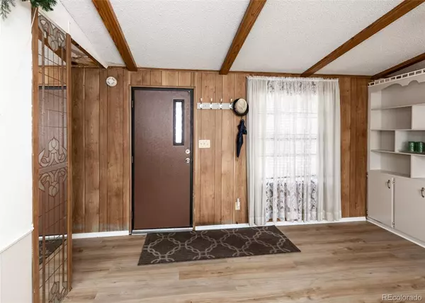 Colorado Springs, CO 80906,2840 S Circle DR
