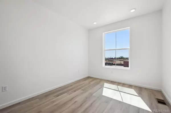 Keenesburg, CO 80643,319 W Owen AVE