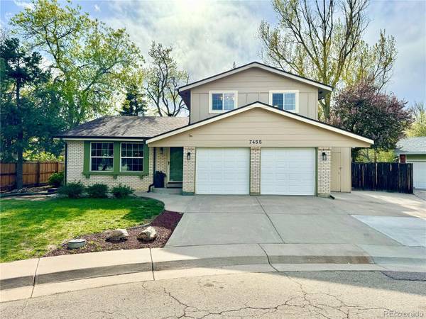 Arvada, CO 80005,7455 Holland CT