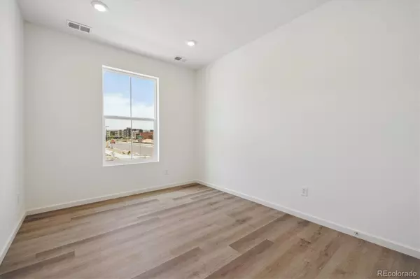 Aurora, CO 80019,6646 N Nepal ST