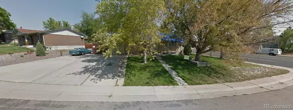 7868 Linda CIR, Denver, CO 80221