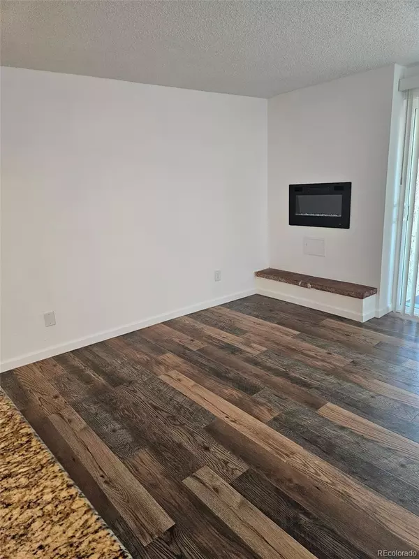 Denver, CO 80231,1304 S Parker RD #13