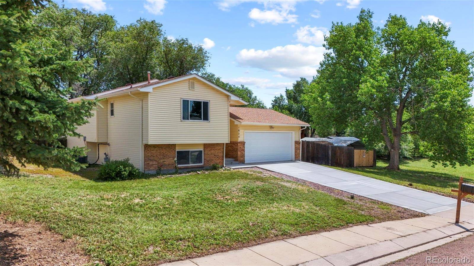 Colorado Springs, CO 80915,1825 Moran CT