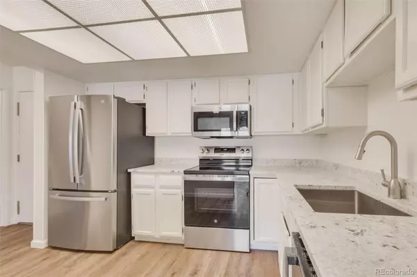 Aurora, CO 80014,13992 E Marina DR #109