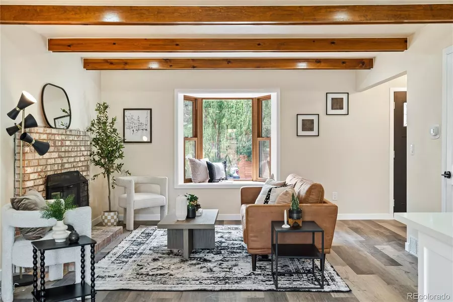 5599 W Maplewood PL, Littleton, CO 80123