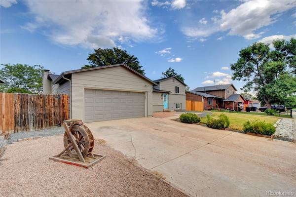 3807 E 116th AVE, Thornton, CO 80233