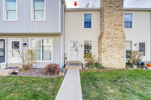 8960 W Dartmouth PL, Lakewood, CO 80227