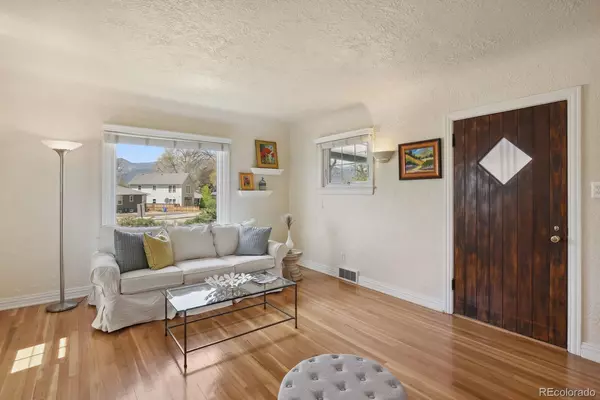 Colorado Springs, CO 80903,1003 N Institute ST