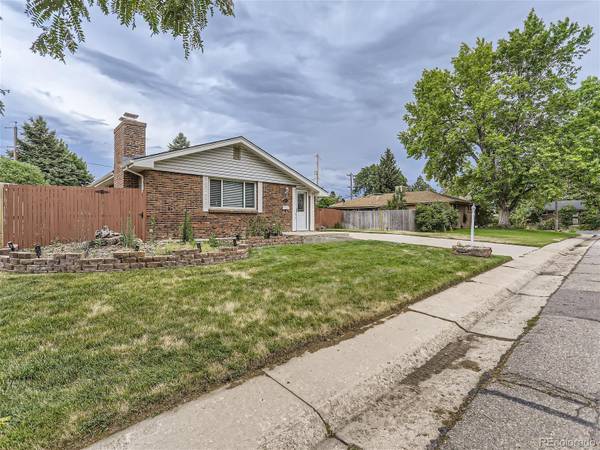 Arvada, CO 80004,6006 Moore ST