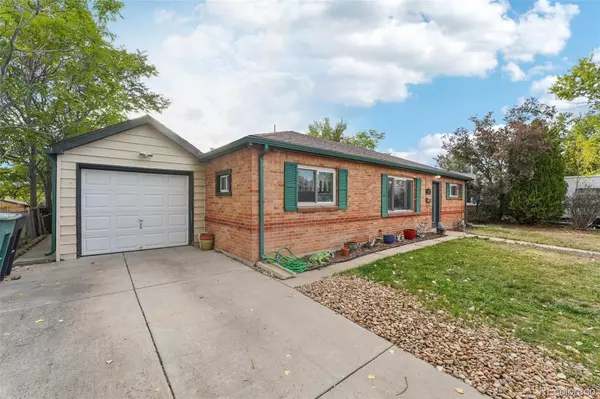Thornton, CO 80229,8981 Hickory PL