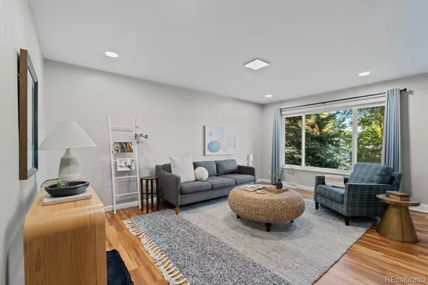 Denver, CO 80231,2844 S Reading CT