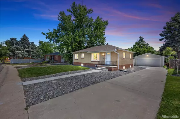 Denver, CO 80219,2582 S Uno WAY