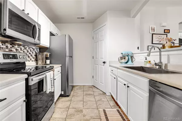 Denver, CO 80239,5255 Memphis ST #1023