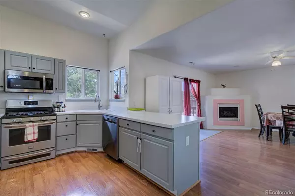 Pueblo, CO 81007,523 W Hook DR