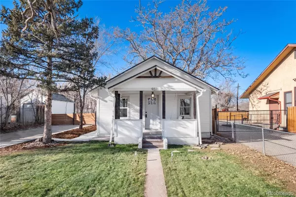 937 S Perry ST, Denver, CO 80219