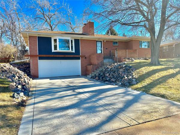 6398 S Acoma ST, Littleton, CO 80120