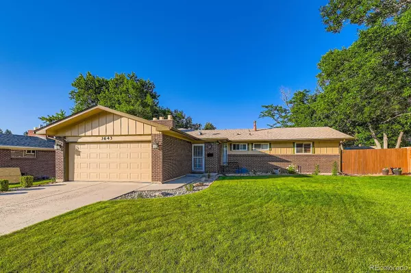 Centennial, CO 80121,3643 E Lake DR