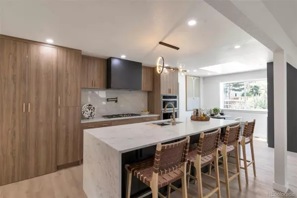 Denver, CO 80237,4055 S Niagara WAY