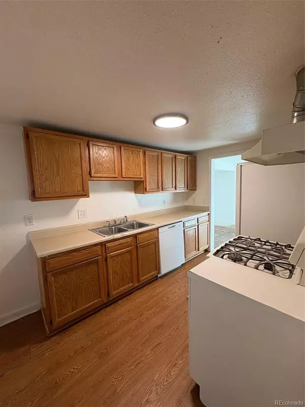 Aurora, CO 80010,2086 Hanover ST