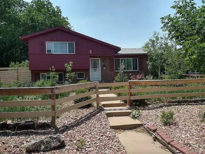 865 Dearborn ST, Aurora, CO 80011