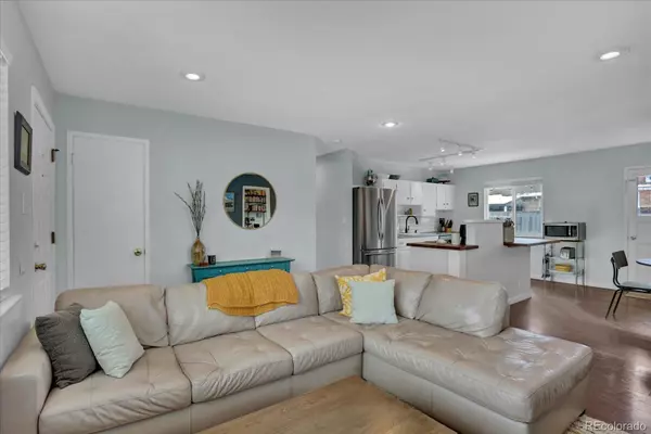 Lakewood, CO 80232,7130 W Calahan AVE