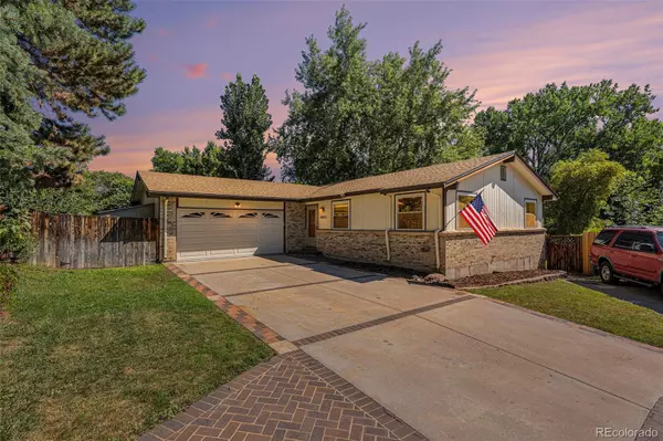 8865 W 77th CIR, Arvada, CO 80005