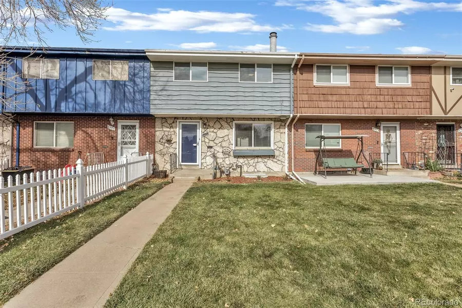 6377 W Mississippi PL, Lakewood, CO 80232