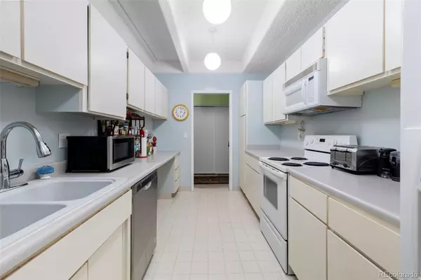 Denver, CO 80247,7877 E Mississippi AVE #607