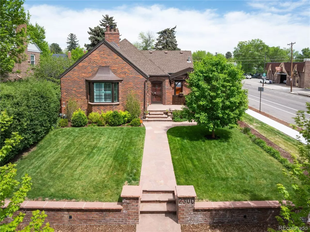 Denver, CO 80207,2300 Jasmine ST