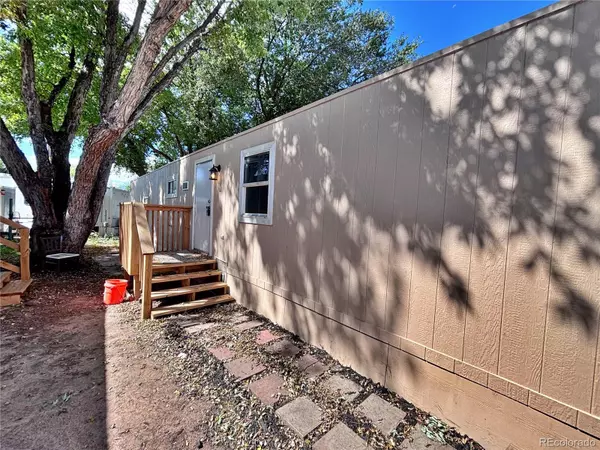 Colorado Springs, CO 80907,220 Mount View LN