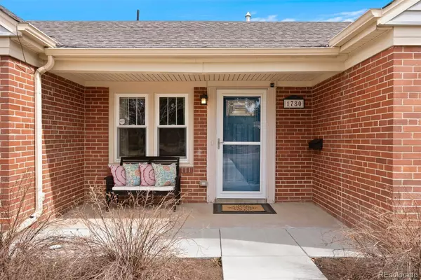 Denver, CO 80220,1780 Roslyn ST